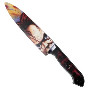 Horror Mörderpuppe Messer blutiges Messer mit Spiegelung Gesicht bunt